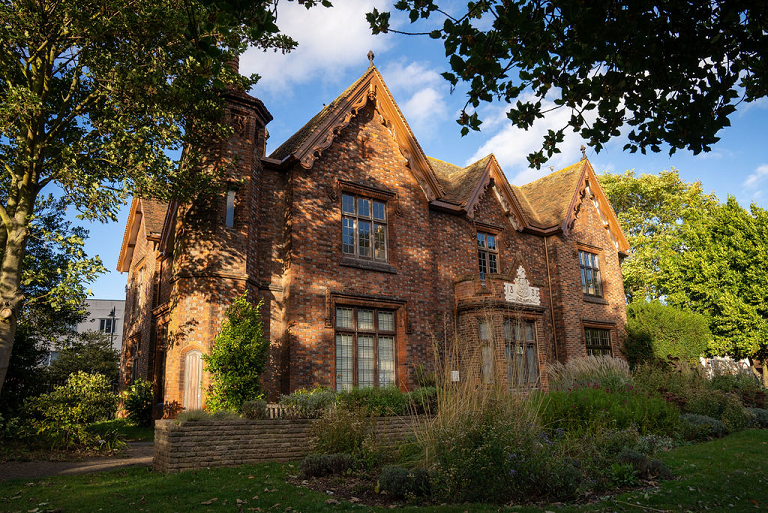 Picture of Leigh Library